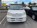 2004 Toyota Noah