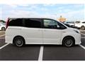 2016 Toyota Noah