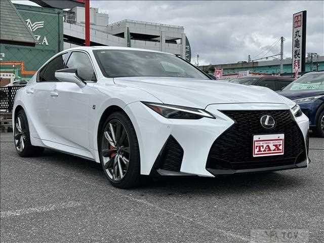 2021 Lexus IS