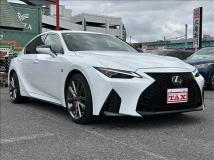 2021 Lexus IS