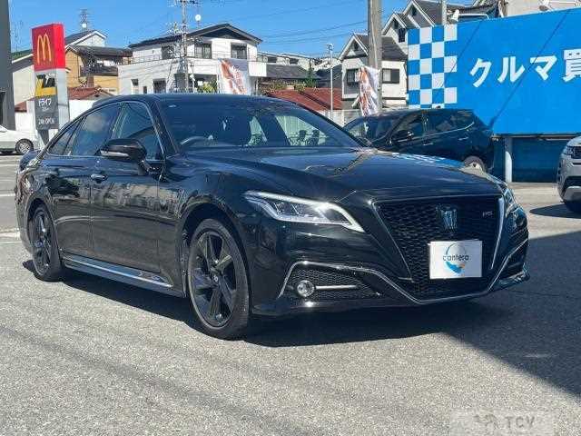 2020 Toyota Crown Hybrid