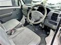 2007 Mitsubishi Minicab Van