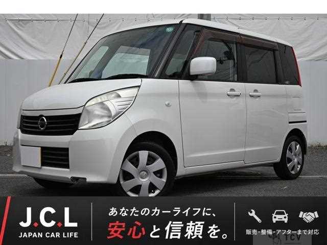 2011 Nissan ROOX