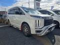 2020 Mitsubishi Delica D5