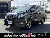 2017 Toyota Alphard Hybrid