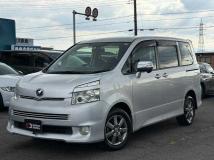 2009 Toyota Voxy