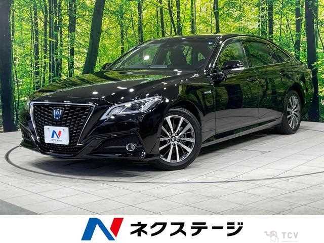 2019 Toyota Crown Hybrid