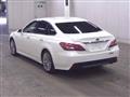 2019 Toyota Crown Hybrid