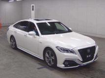 2019 Toyota Crown Hybrid