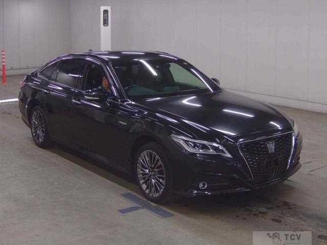 2019 Toyota Crown Hybrid