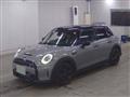 2022 BMW MINI