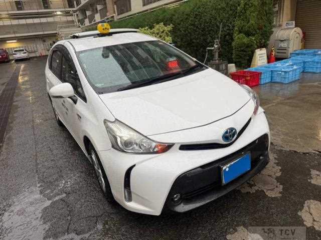 2016 Toyota PRIUS α