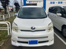 2009 Toyota Voxy