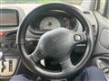 2004 Daihatsu MAX