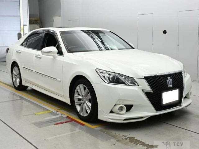 2015 Toyota Crown Hybrid