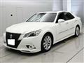 2015 Toyota Crown Hybrid