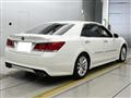 2015 Toyota Crown Hybrid