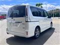 2011 Nissan Serena