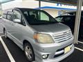 2003 Toyota Noah