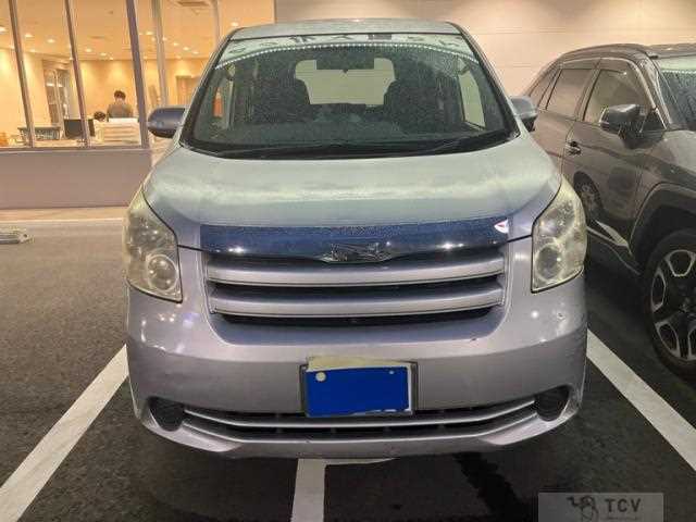 2009 Toyota Noah