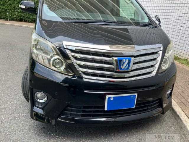 2012 Toyota Alphard Hybrid