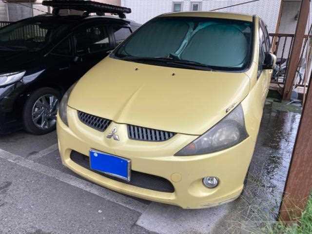 2003 Mitsubishi Grandis