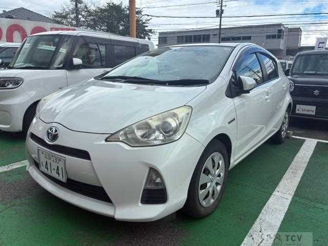2013 Toyota AQUA
