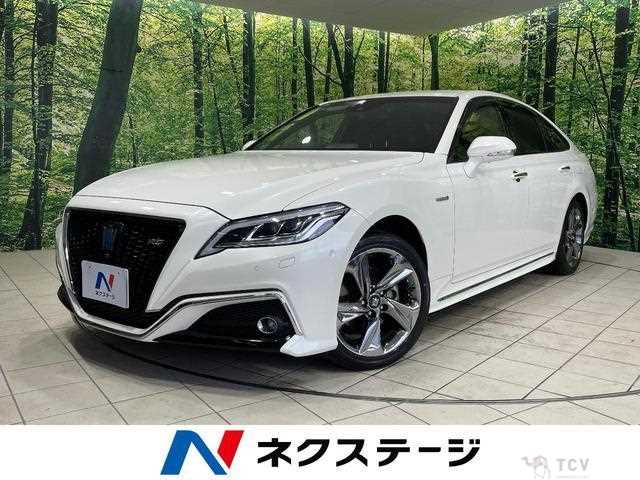 2018 Toyota Crown Hybrid