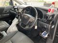 2011 Toyota Vellfire