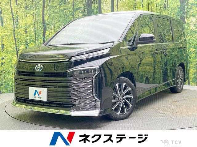 2022 Toyota Voxy