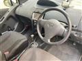 2005 Toyota Vitz