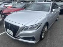 2018 Toyota Crown Hybrid