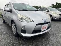 2013 Toyota AQUA