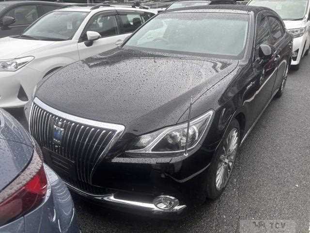 2015 Toyota Crown Majesta