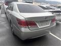 2013 Toyota Crown Hybrid