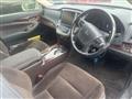 2013 Toyota Crown Hybrid