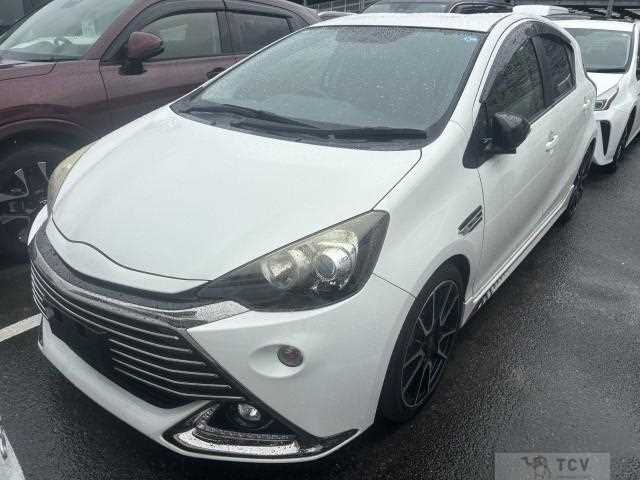 2015 Toyota AQUA