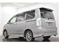 2013 Toyota Voxy