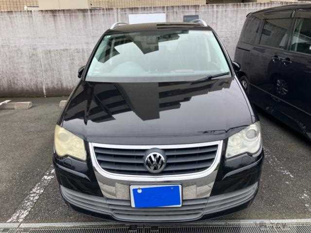 2010 Volkswagen Golf Touran
