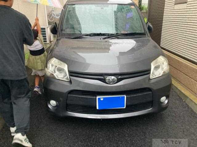 2011 Toyota Sienta