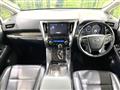 2016 Toyota Alphard Hybrid