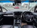 2019 Toyota Alphard Hybrid