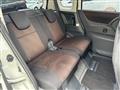2012 Nissan ROOX