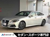 2019 Toyota Crown Hybrid