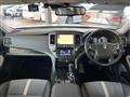 2017 Toyota Crown Hybrid