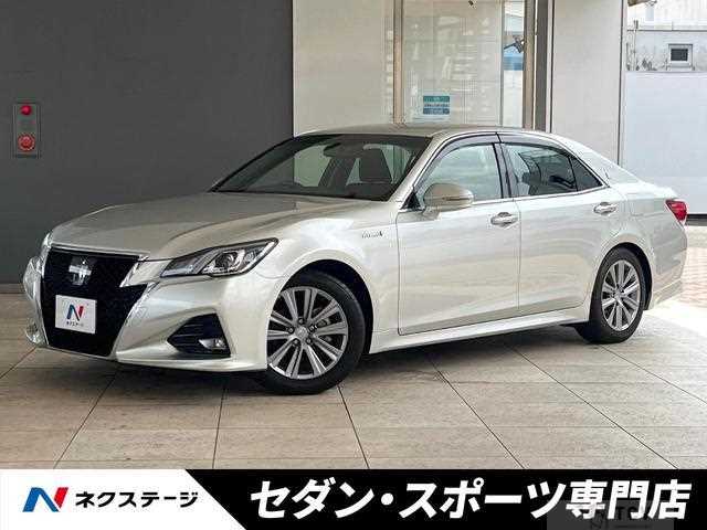 2016 Toyota Crown Hybrid