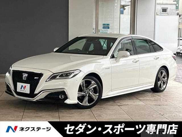 2019 Toyota Crown Hybrid