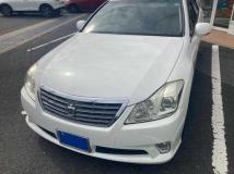 2012 Toyota Crown
