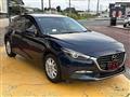 2017 Mazda Axela