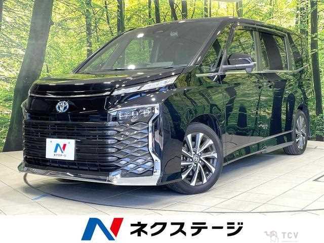 2022 Toyota Voxy